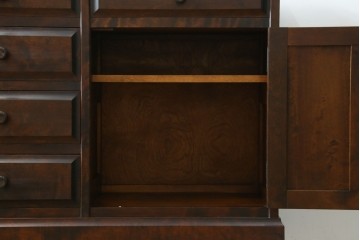 中古　北海道民芸家具　落ち着いた空間づくりにおすすめのサイドボード　(R-053243)