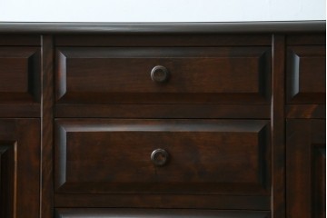 中古　北海道民芸家具　落ち着いた空間づくりにおすすめのサイドボード　(R-053243)