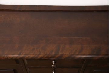 中古　北海道民芸家具　天板付きリメイク　落ち着いた空間づくりにおすすめのサイドボード(収納棚、リビングボード、キャビネット)(R-053243)