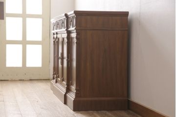 中古美品　DREXEL HERITAGE(ドレクセルヘリテイジ)　Cameo Classics(キャメオクラシックス)　ワンランク上の気品漂う雰囲気を演出するクリデンザ(クレデンザ、サイドボード、収納棚、キャビネット)(定価約115万円)(R-053268)