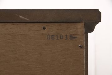 中古美品　DREXEL HERITAGE(ドレクセルヘリテイジ)　Cameo Classics(キャメオクラシックス)　ワンランク上の気品漂う雰囲気を演出するクリデンザ(クレデンザ、サイドボード、収納棚、キャビネット)(定価約115万円)(R-053268)