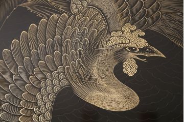 中古　輪島塗　ガラス天板付き　天板前面に描かれた鳳凰のデザインが美しい座卓(ローテーブル、センターテーブル)(R-053278)