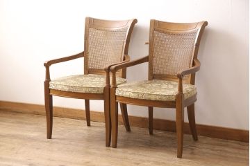 中古　DREXEL HERITAGE(ドレクセルヘリテイジ)のFRANCESCA(フランチェスカ)シリーズ　優美なアームチェア2脚セット(ダイニングチェア、椅子)(定価約44万円・2脚)(R-053279)