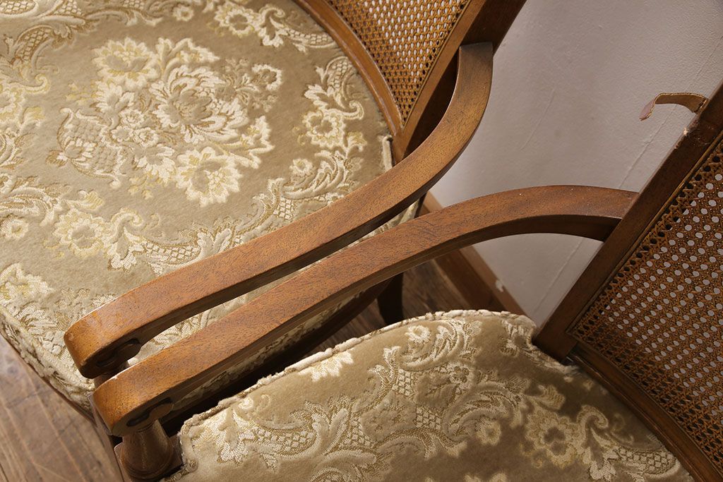 中古　DREXEL HERITAGE(ドレクセルヘリテイジ)のFRANCESCA(フランチェスカ)シリーズ　優美なアームチェア2脚セット(ダイニングチェア、椅子)(定価約44万円・2脚)(R-053279)