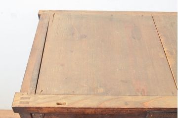 和製アンティーク　前面ケヤキ材　和の趣溢れる佇まいが目を引く框組みの時代箪笥(引き出し、チェスト、和たんす)(R-053297)