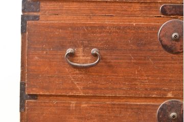 和製アンティーク　使い込まれた風合いが味わい深い総桐時代箪笥(引き出し、チェスト、和たんす、桐たんす)(R-053298)