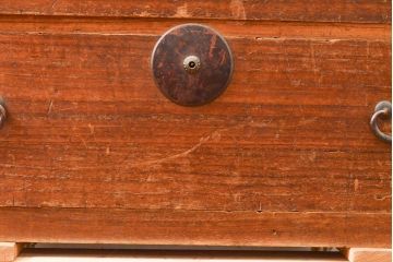 和製アンティーク　使い込まれた風合いが味わい深い総桐時代箪笥(引き出し、チェスト、和たんす、桐たんす)(R-053298)