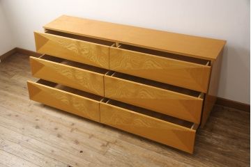 中古　美品　イタリア　giorgio collection(ジョルジオコレクション)　高級感のある佇まいのチェスト(サイドボード、引き出し)(定価約150万円)(R-053305)