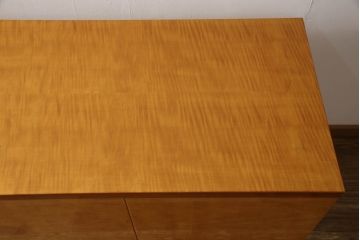 中古　美品　イタリア　giorgio collection(ジョルジオコレクション)　高級感のある佇まいのサイドボード(キャビネット、収納棚、戸棚)(定価約190万円)(R-053306)