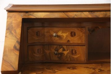 中古　美品　イタリア　最高級家具　インパクトのあるデザインが素晴らしい!象嵌入りのライティングビューロー(簿記机、引き出し、チェスト)(定価約140万円)(R-053321)
