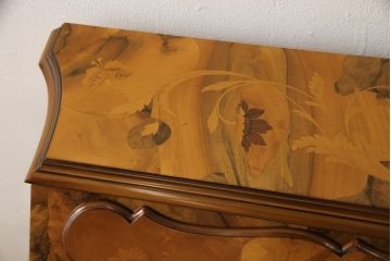 中古　美品　イタリア　最高級家具　インパクトのあるデザインが素晴らしい!象嵌入りのライティングビューロー(簿記机、引き出し、チェスト)(定価約140万円)(R-053321)