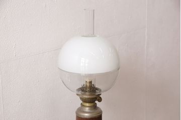 和製アンティーク　明治大正期　ケヤキ材の土台に竹の支柱がノスタルジックな雰囲気を醸し出すオイルランプ(卓上ランプ、灯油ランプ)(R-053334)