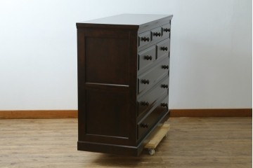 中古　北海道民芸家具　上品な佇まいが魅力的なチェスト　(R-053337)