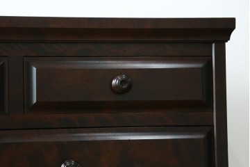 中古　北海道民芸家具　上品な佇まいが魅力的なチェスト　(R-053337)