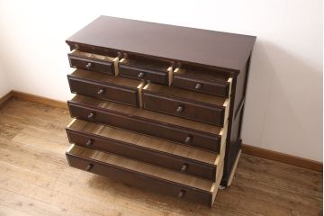 中古　北海道民芸家具　上品な佇まいが魅力的なチェスト(整理タンス、収納タンス、衣装タンス、引き出し)(R-053337)