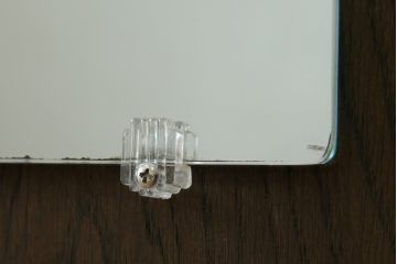 中古　永田良介商店　欧風のデザインが魅力的なワードローブ(衣装箪笥、引き出し、洋服タンス)(R-053340)