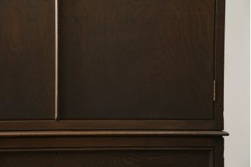 中古　永田良介商店　欧風のデザインが魅力的なワードローブ(衣装箪笥、引き出し、洋服タンス)(R-053340)