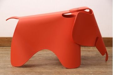 中古　美品　vitra(ヴィトラ)　イームズエレファント(Eames Elephant)　かわいらしいフォルムが目を引くスツール(椅子、チェア)(R-053341)