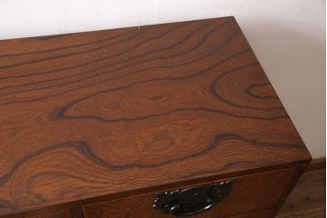 中古　美品　岩谷堂箪笥　くっきりとした杢目が上質な雰囲気を醸し出す整理箪笥(和タンス、衣装箪笥、引き出し、チェスト)(R-053343)