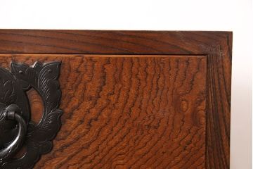 中古　美品　岩谷堂箪笥　くっきりとした杢目が上質な雰囲気を醸し出す整理箪笥(和タンス、衣装箪笥、引き出し、チェスト)(R-053343)
