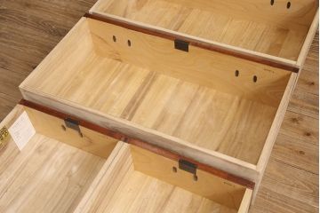 中古　美品　岩谷堂箪笥　くっきりとした杢目が上質な雰囲気を醸し出す整理箪笥(和タンス、衣装箪笥、引き出し、チェスト)(R-053343)