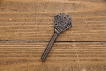 中古　美品　岩谷堂箪笥　くっきりとした杢目が上質な雰囲気を醸し出す整理箪笥(和タンス、衣装箪笥、引き出し、チェスト)(R-053343)