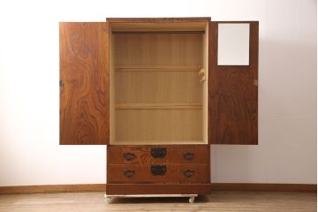 中古　美品　岩谷堂箪笥　上質な和の趣溢れるワードローブ(衣装タンス、洋服タンス、引き出し)(R-053344)