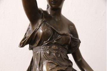 フランスビンテージ　神聖な雰囲気を漂わせるブロンズ像ランプ(西洋アンティーク照明、フロアスタンド、ヴィンテージ)(R-053345)