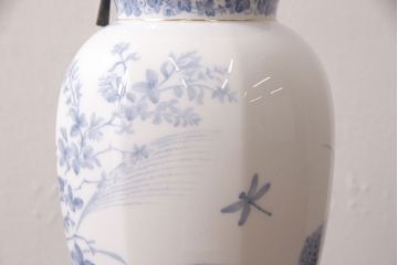 中古　大倉陶園　気品ある佇まいが魅力的なランプスタンド(テーブルスタンド、卓上照明)(R-053346)
