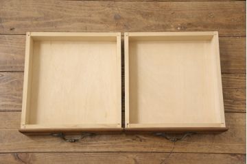 中古　カリモク家具(karimoku)　ネオクラシック　優美なシルエットが気品あるコンソールテーブル(サイドテーブル、飾り台、花台)(R-053347)