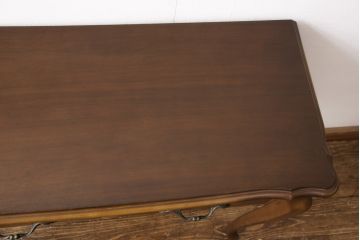 中古　カリモク家具(karimoku)　ネオクラシック　優美なシルエットが気品あるコンソールテーブル(サイドテーブル、飾り台、花台)(R-053347)