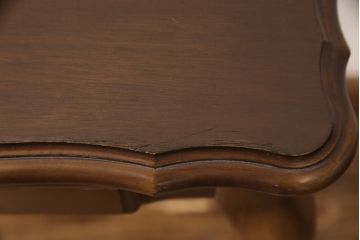 中古　カリモク家具(karimoku)　ネオクラシック　優美なシルエットが気品あるコンソールテーブル(サイドテーブル、飾り台、花台)(R-053347)