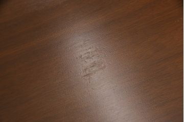中古　カリモク家具(karimoku)　ネオクラシック　優美なシルエットが気品あるコンソールテーブル(サイドテーブル、飾り台、花台)(R-053347)