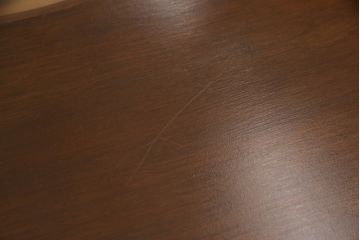 中古　カリモク家具(karimoku)　ネオクラシック　優美なシルエットが気品あるコンソールテーブル(サイドテーブル、飾り台、花台)(R-053347)