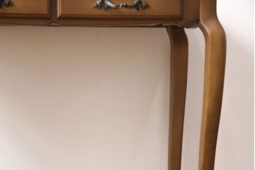 中古　カリモク家具(karimoku)　ネオクラシック　優美なシルエットが気品あるコンソールテーブル(サイドテーブル、飾り台、花台)(R-053347)