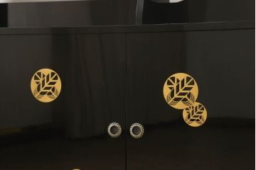 和製ビンテージ　輪島漆塗り　上質な和の空間づくりにぴったりな飾り棚(戸棚、茶棚、収納棚、ヴィンテージ)(R-053352)