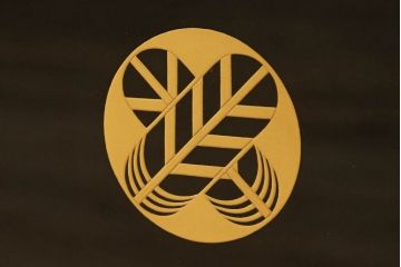 和製ビンテージ　輪島漆塗り　上質な和の空間づくりにぴったりな飾り棚(戸棚、茶棚、収納棚、ヴィンテージ)(R-053352)