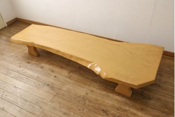 中古　美品　楓(カエデ)一枚板　特大サイズが目を引く座卓(ローテーブル)(R-053353)