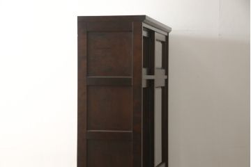 中古　北海道民芸家具　和洋どちらの空間にも馴染むシックなカップボード(キャビネット、食器棚、収納棚、戸棚)(R-053354)