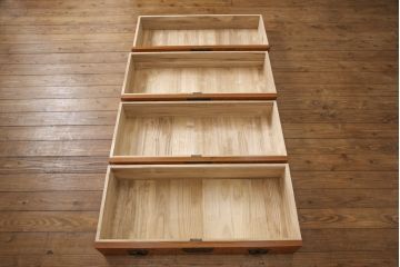 中古　美品　岩谷堂箪笥　迫力ある杢目が印象的な衣装タンス(和箪笥、着物箪笥、和たんす)(R-053355)