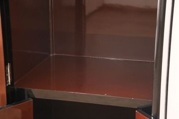 中古　最高級品　希少!　豪華絢爛な装飾が存在感を放つ螺鈿細工のワードローブ(定価約100万円)(衣装タンス、収納棚、洋服タンス)(R-053360)