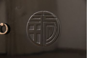 中古　最高級品　希少!　豪華絢爛な装飾が存在感を放つ螺鈿細工のワードローブ(定価約100万円)(衣装タンス、収納棚、洋服タンス)(R-053360)