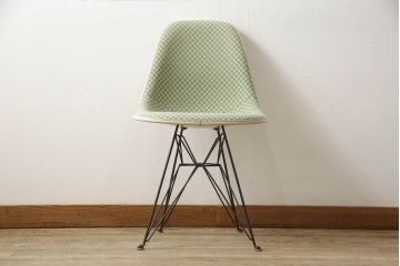 希少!　アメリカビンテージ　Hermanmiller(ハーマンミラー)　イームズシェルチェア　アップホルスター(サイドチェア、椅子、ヴィンテージ)(R-053366)