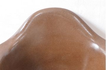 希少!　アメリカビンテージ　Hermanmiller(ハーマンミラー)　イームズファイバーグラスシェルアームチェア(椅子、ヴィンテージ)(R-053367)