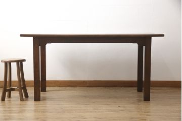 和製ビンテージ　九州民芸家具　絶版品!!　シンプルなデザインがお部屋に取り入れやすい上質なダイニングテーブル(机、2人掛け、4人掛け)(R-053369)