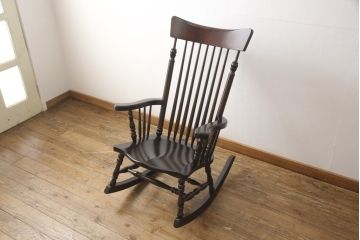 中古　美品　九州民芸家具　ゆったりとしたくつろぎの時間におすすめなロッキングチェア(アームチェア、椅子、板座チェア)(R-053379)