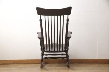 中古　美品　九州民芸家具　ゆったりとしたくつろぎの時間におすすめなロッキングチェア(アームチェア、椅子、板座チェア)(R-053379)