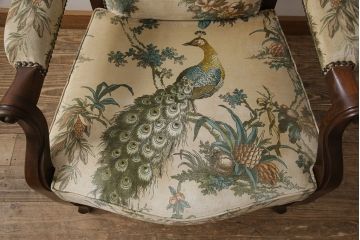 イタリアビンテージ　絶版品　イタリア高級家具　SELVA(セルバ)社製　オリエンタルな雰囲気が魅力の希少なラウンジアームチェア(椅子、ヴィンテージ)(R-053380)