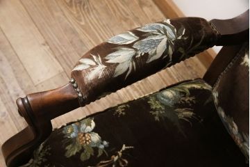 イタリアビンテージ　絶版品　イタリア高級家具　SELVA(セルバ)社製　オリエンタルな雰囲気が魅力の希少なラウンジアームチェア(椅子、ヴィンテージ)(R-053381)