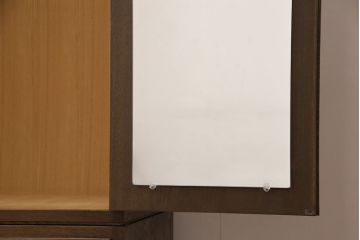 中古　永田良介商店　幾何学模様のデザインが目を引く鏡付きワードローブ(洋服タンス)(R-053382)